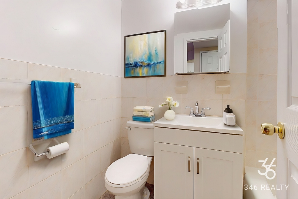 371 1st Avenue - Photo 4