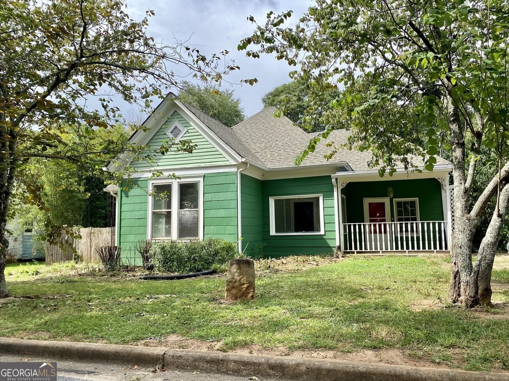495 Ruth Street - Photo 0