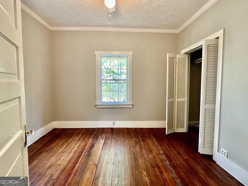 495 Ruth Street - Photo 10