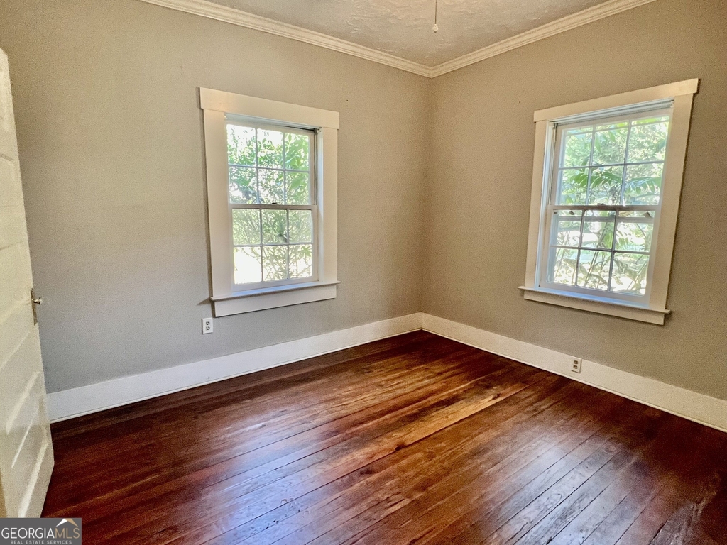 495 Ruth Street - Photo 11
