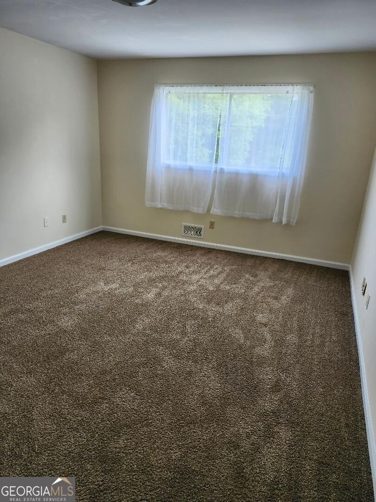 2325 Wexford Drive - Photo 6