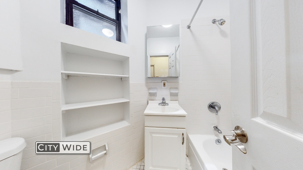 228 East 36th Street - Photo 2