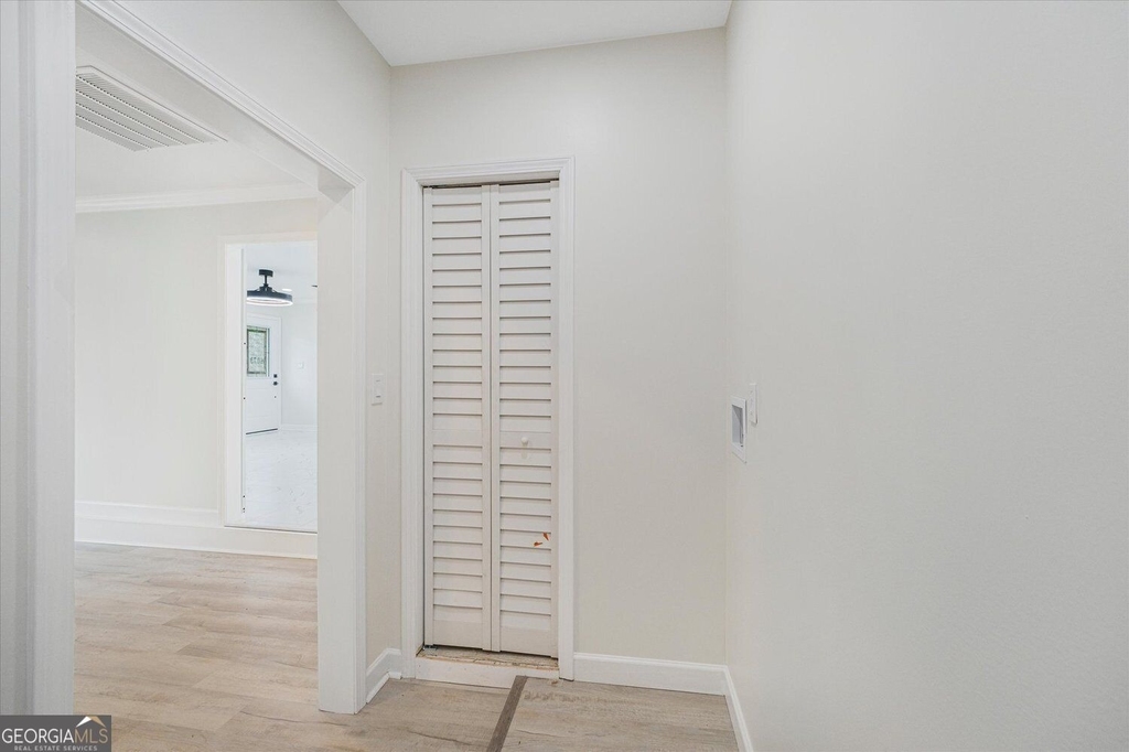 6073 Fieldcrest Drive - Photo 11