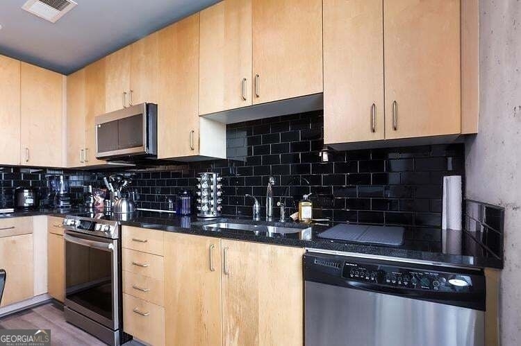 361 17th Street Nw - Photo 14