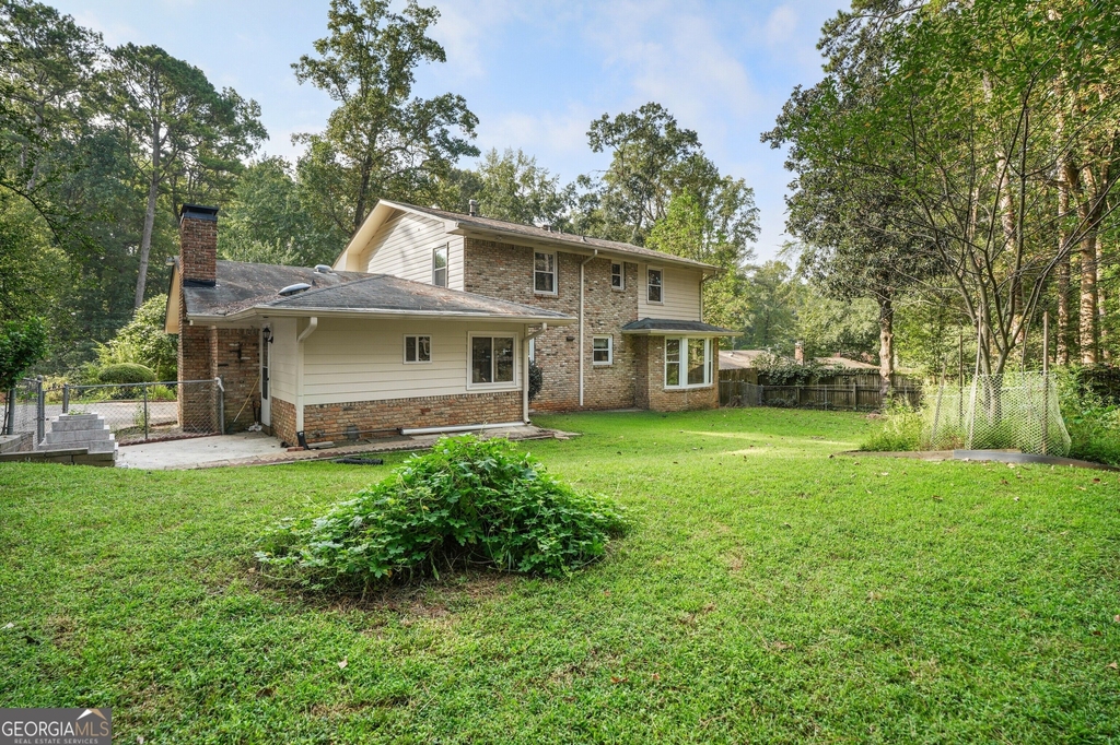 3310 Chase Road - Photo 2