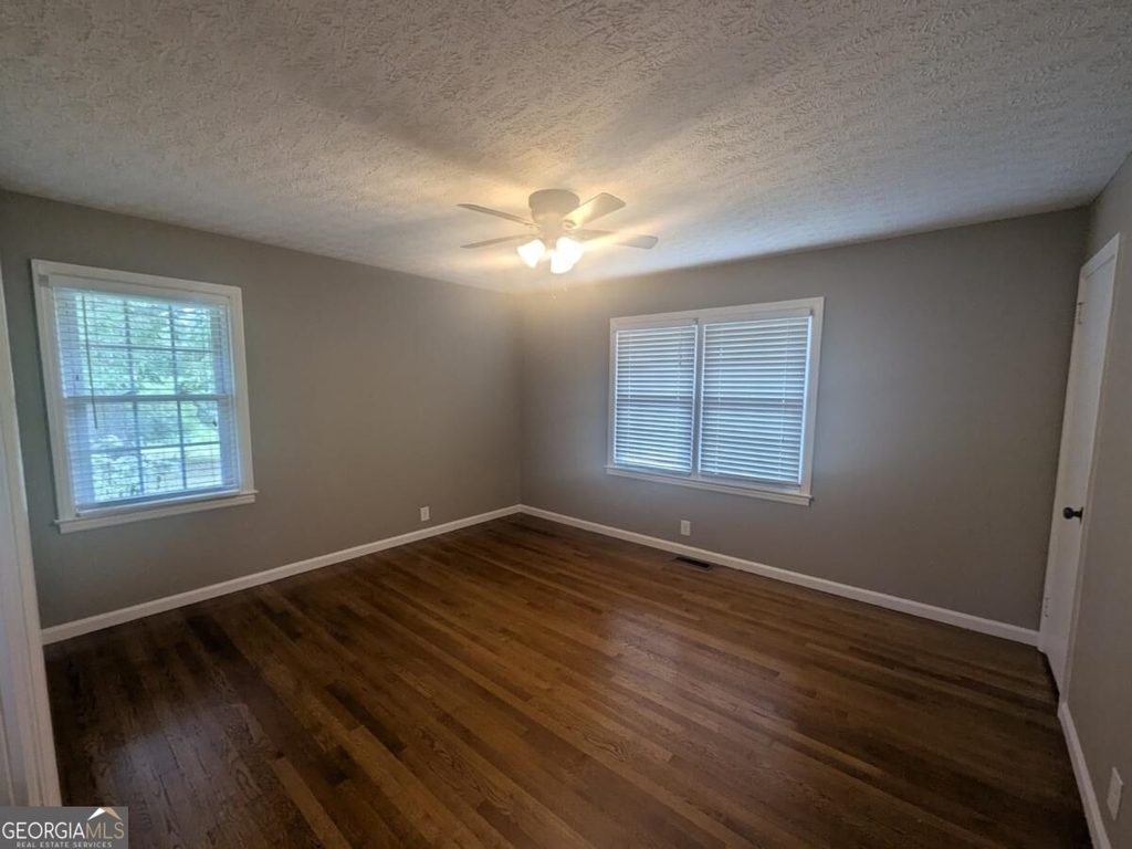 6115 Jewell Bennett Road - Photo 12