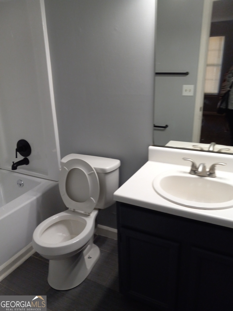 2036 Charter Manor - Photo 6