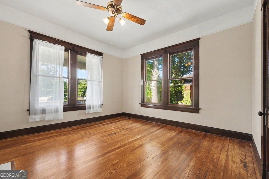 954 United Avenue Se - Photo 22