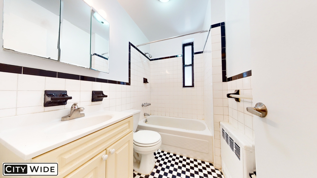 415 East 73rd Street - Photo 0
