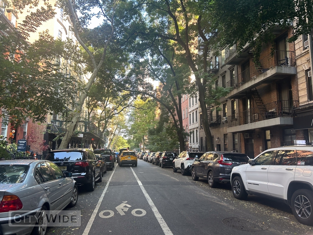 415 East 73rd Street - Photo 9