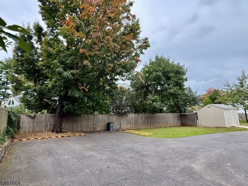 288 Greenwood Ave - Photo 24