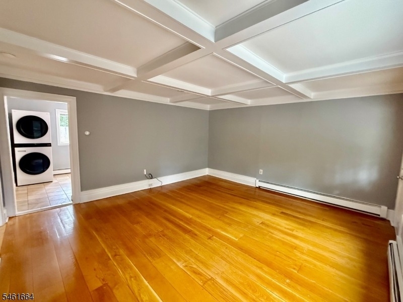 288 Greenwood Ave - Photo 3