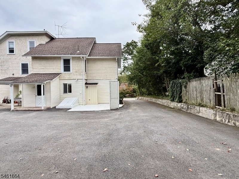 288 Greenwood Ave - Photo 22