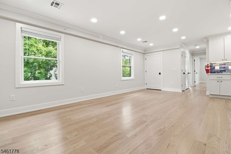 134 Snyder Ave - Photo 4