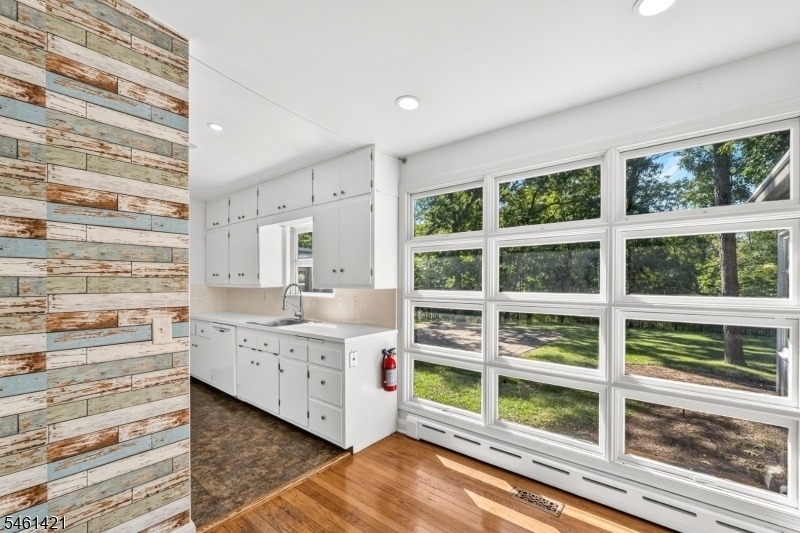 879 Vosseller Ave - Photo 9