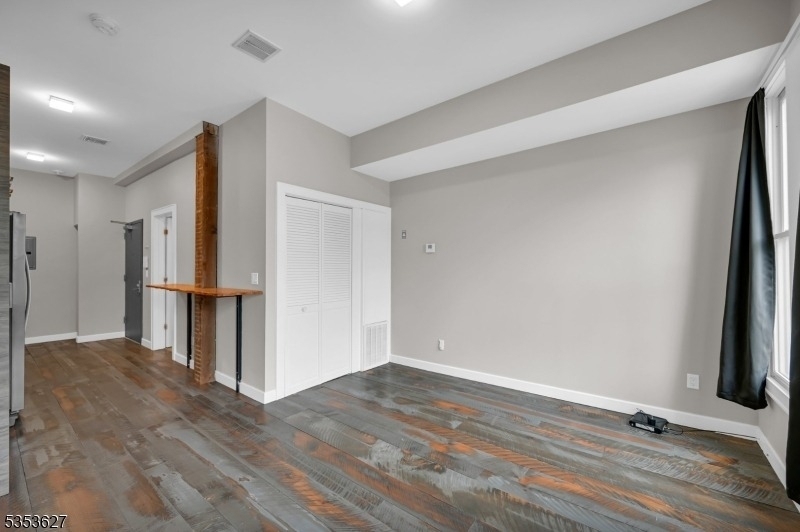 180 Spring St - Photo 17