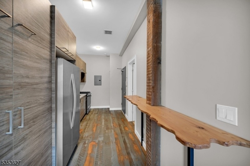 180 Spring St - Photo 8
