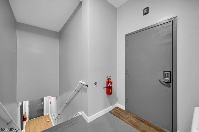180 Spring St - Photo 19
