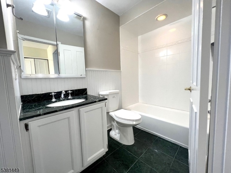 1308 Spruce Hills Dr - Photo 8