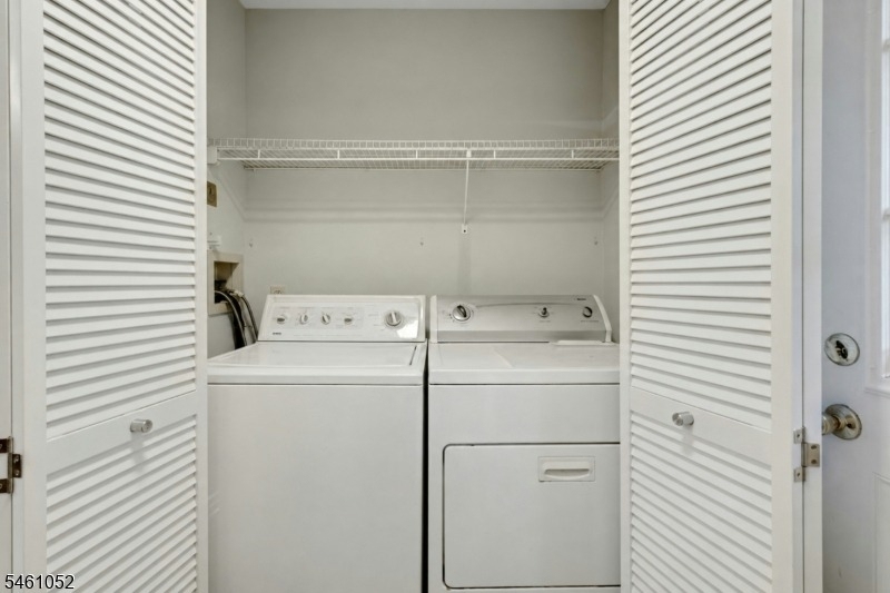 233 Mount Hope Ave - Photo 26