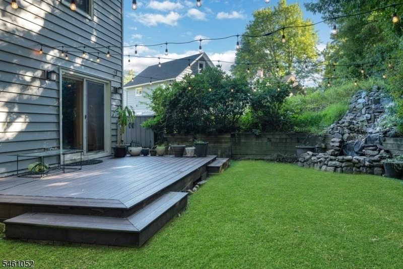 233 Mount Hope Ave - Photo 24