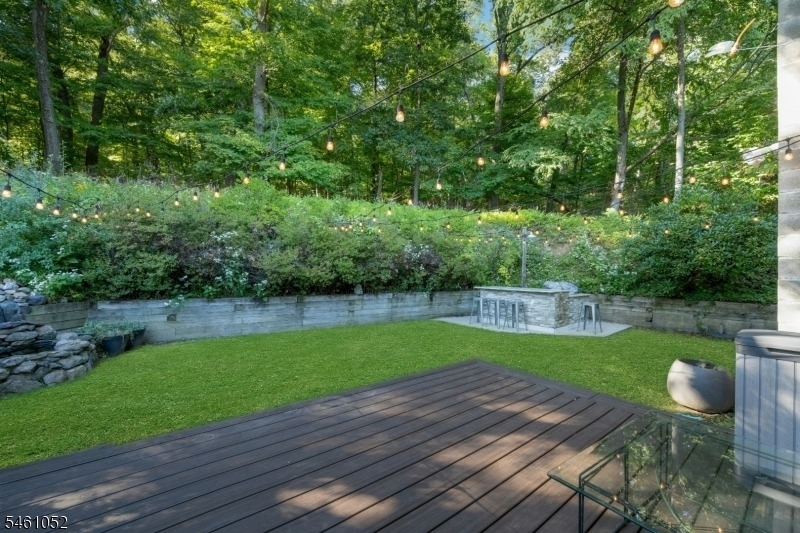 233 Mount Hope Ave - Photo 22