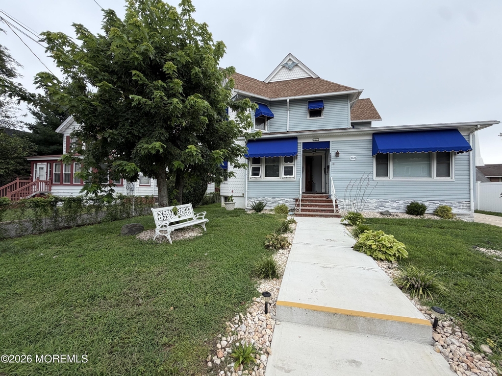 368 Carr Avenue - Photo 0