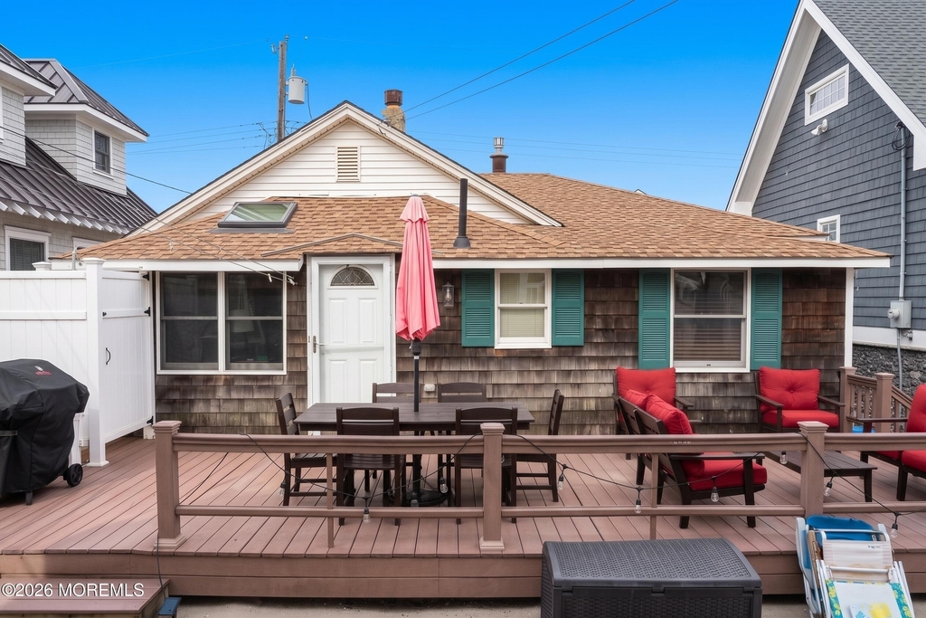 276 1st Avenue - Photo 18