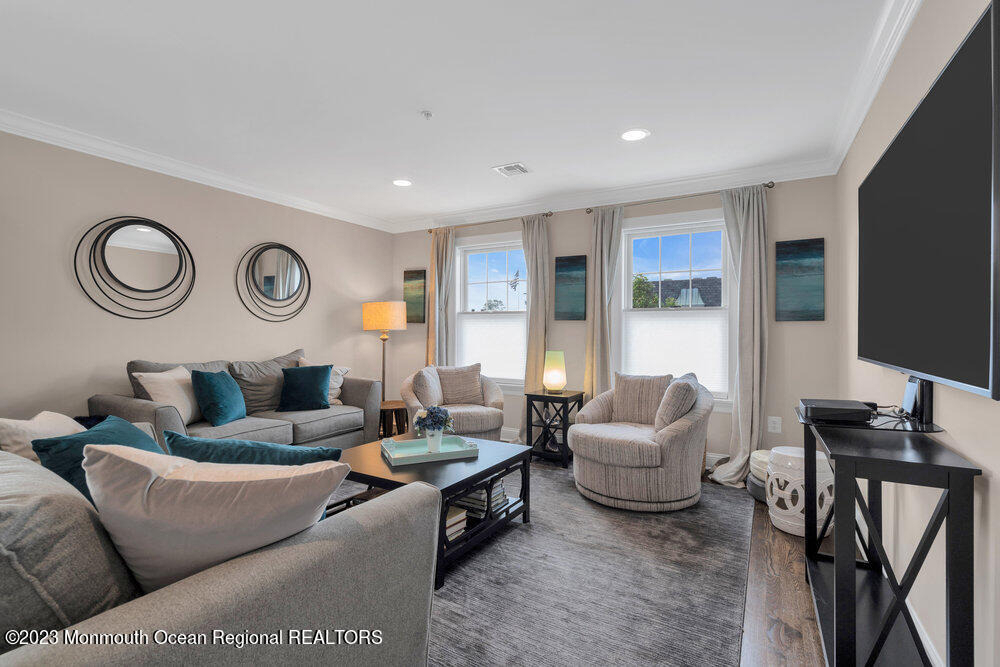 308 Morris Avenue - Photo 12