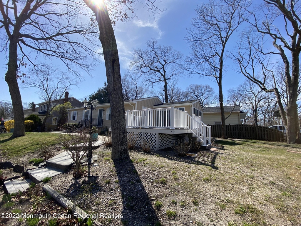 211 Henley Avenue - Photo 5