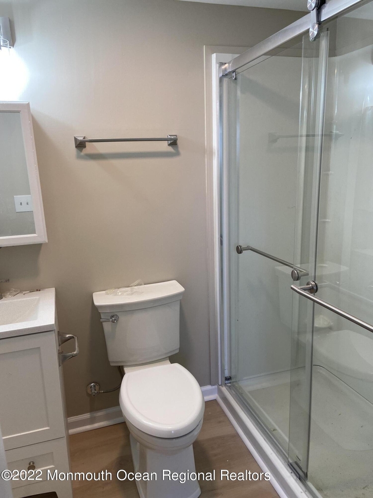 211 Henley Avenue - Photo 9