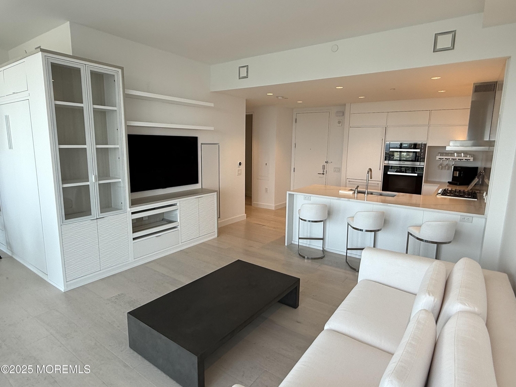 1101 Ocean Avenue N - Photo 3