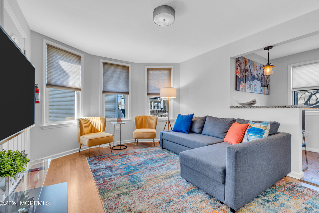1203 Heck Street - Photo 2