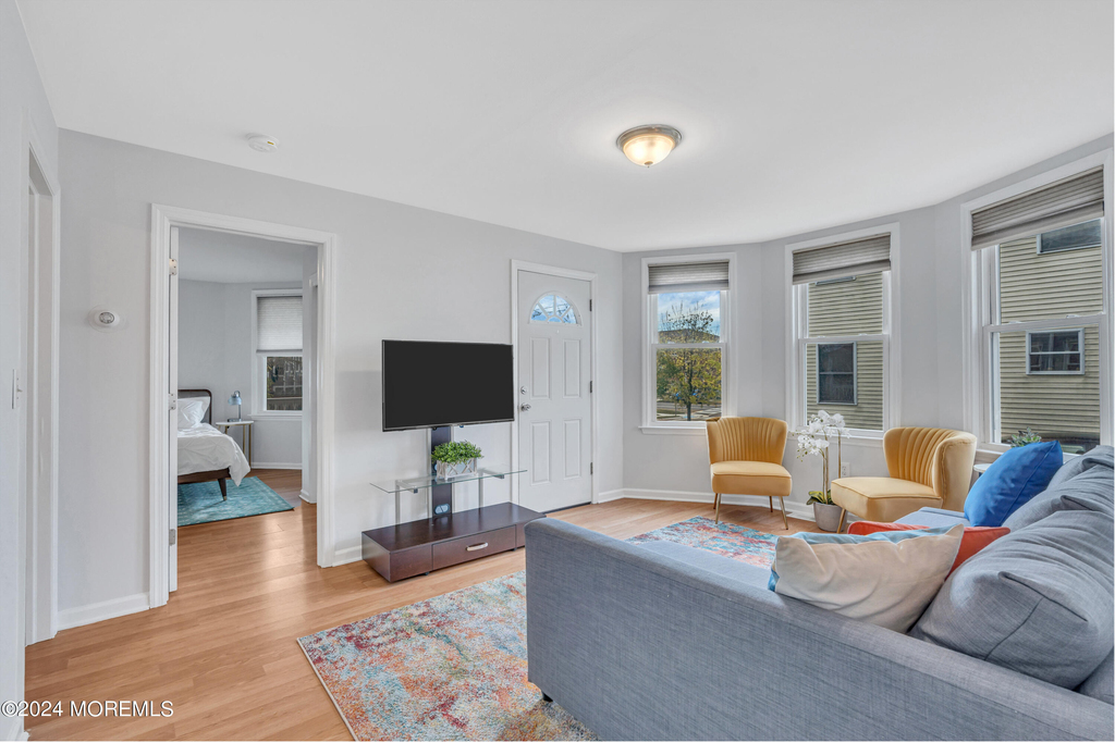 1203 Heck Street - Photo 1
