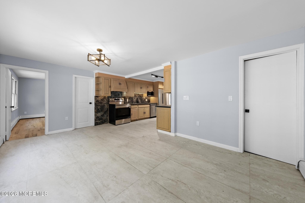77 Pacific Avenue - Photo 9