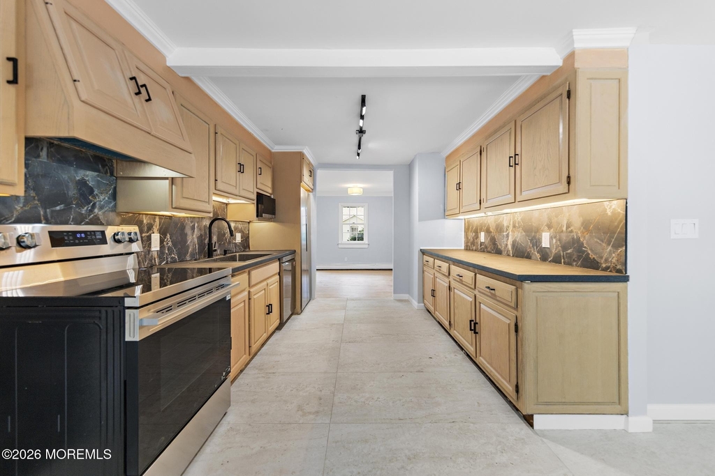 77 Pacific Avenue - Photo 4