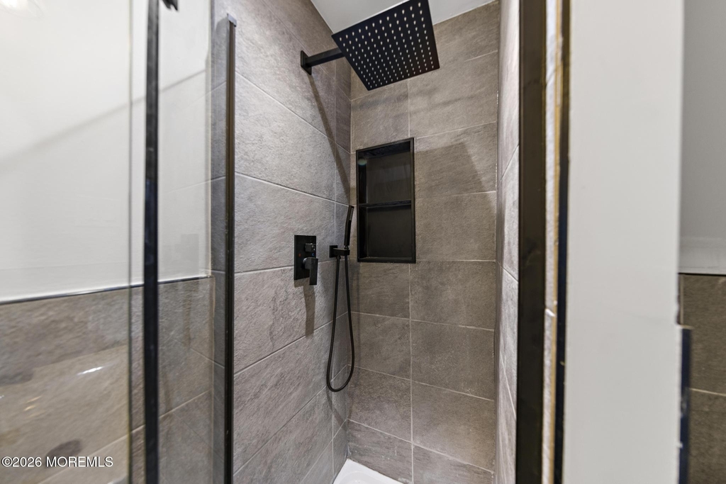 77 Pacific Avenue - Photo 15