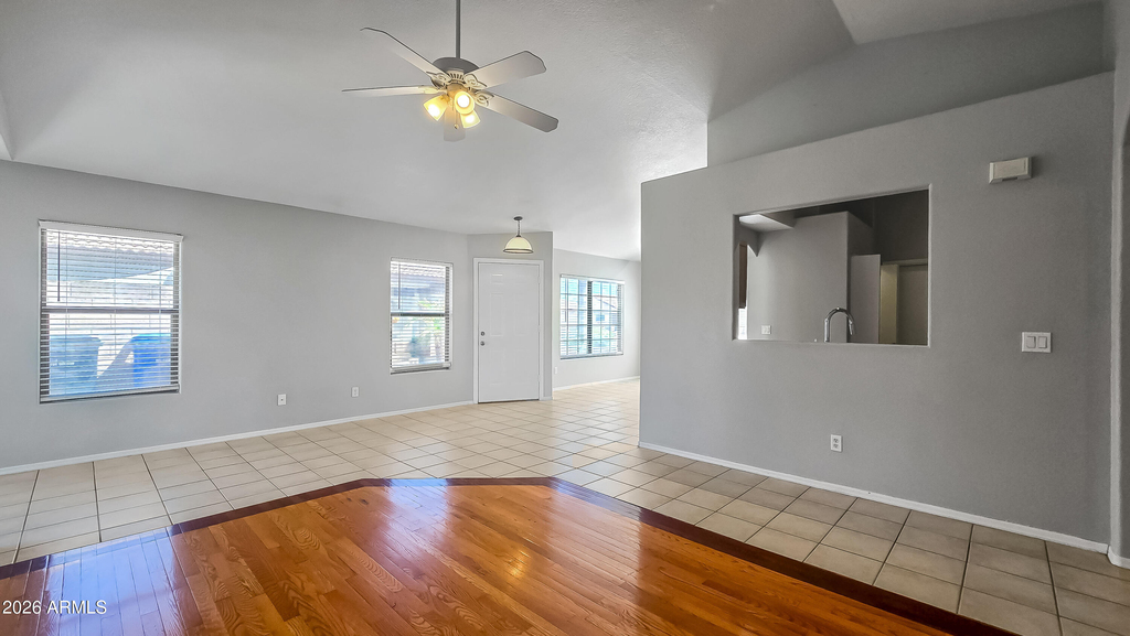 13344 W Desert Lane - Photo 4