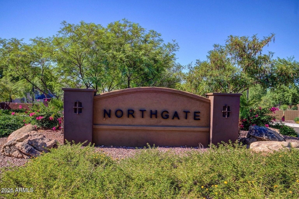 2152 W Monte Cristo Avenue - Photo 18