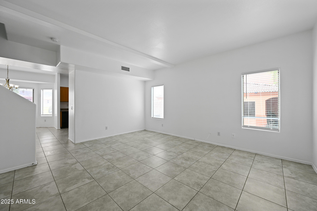 605 W Latona Road - Photo 1