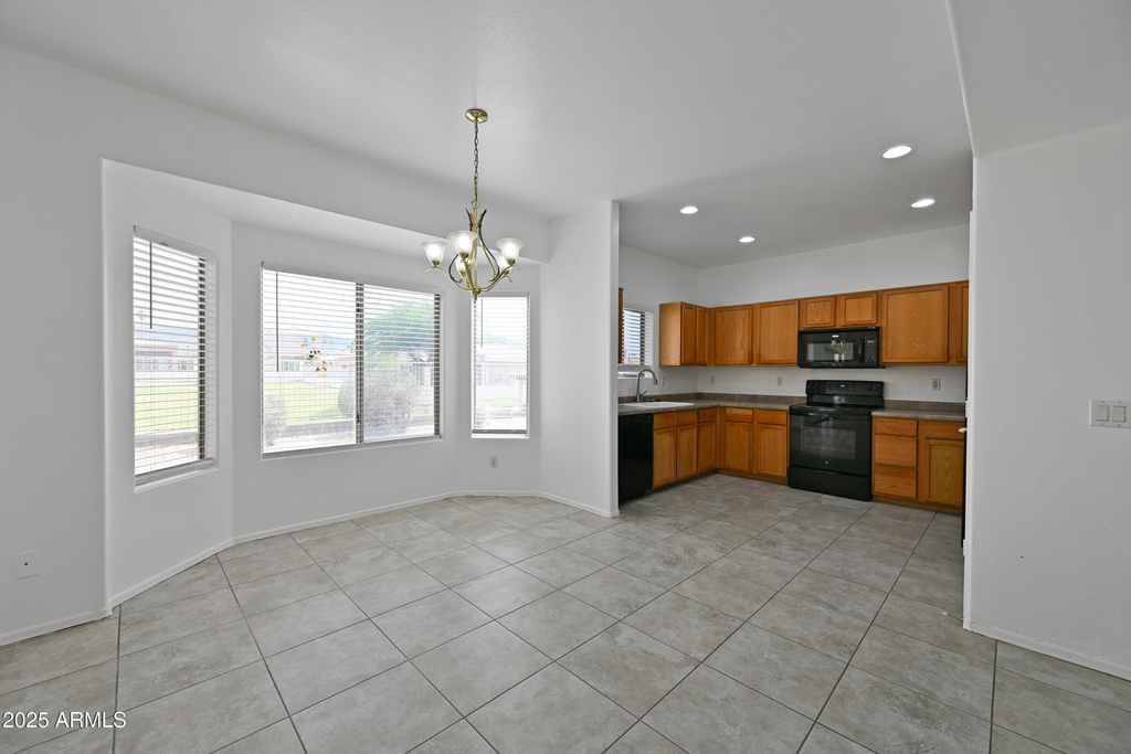 605 W Latona Road - Photo 8