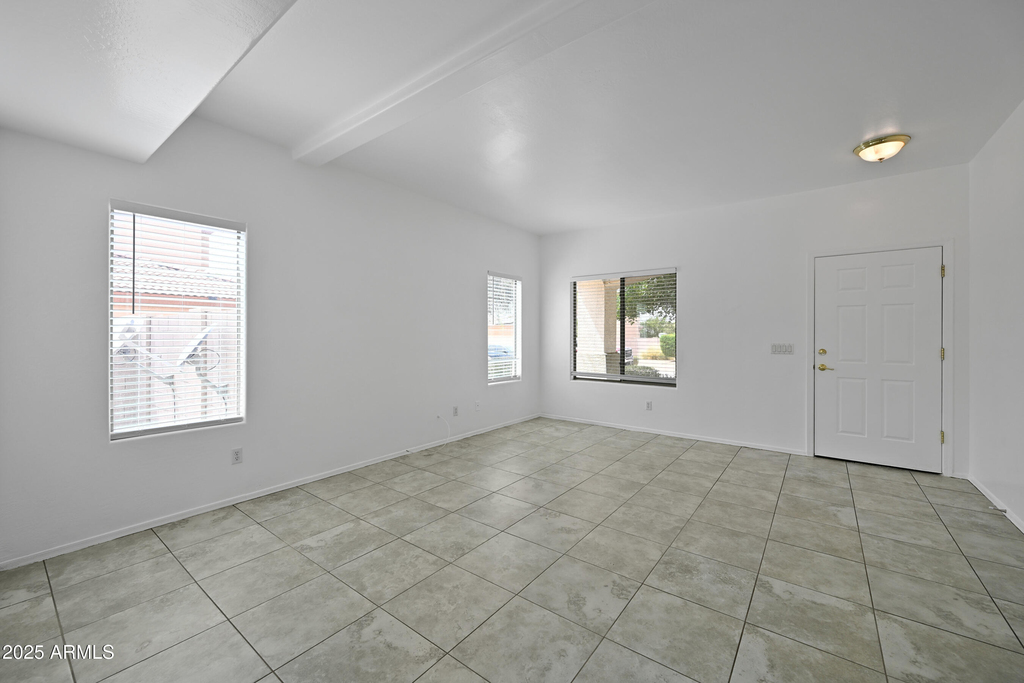 605 W Latona Road - Photo 2