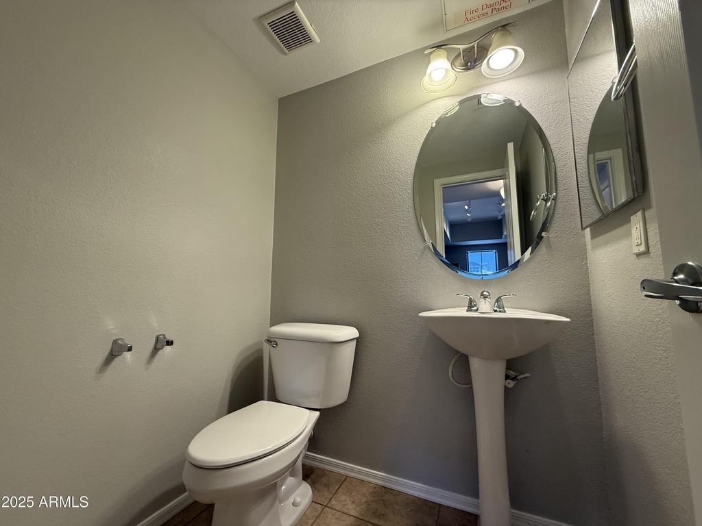 2402 E 5th Street - Photo 7