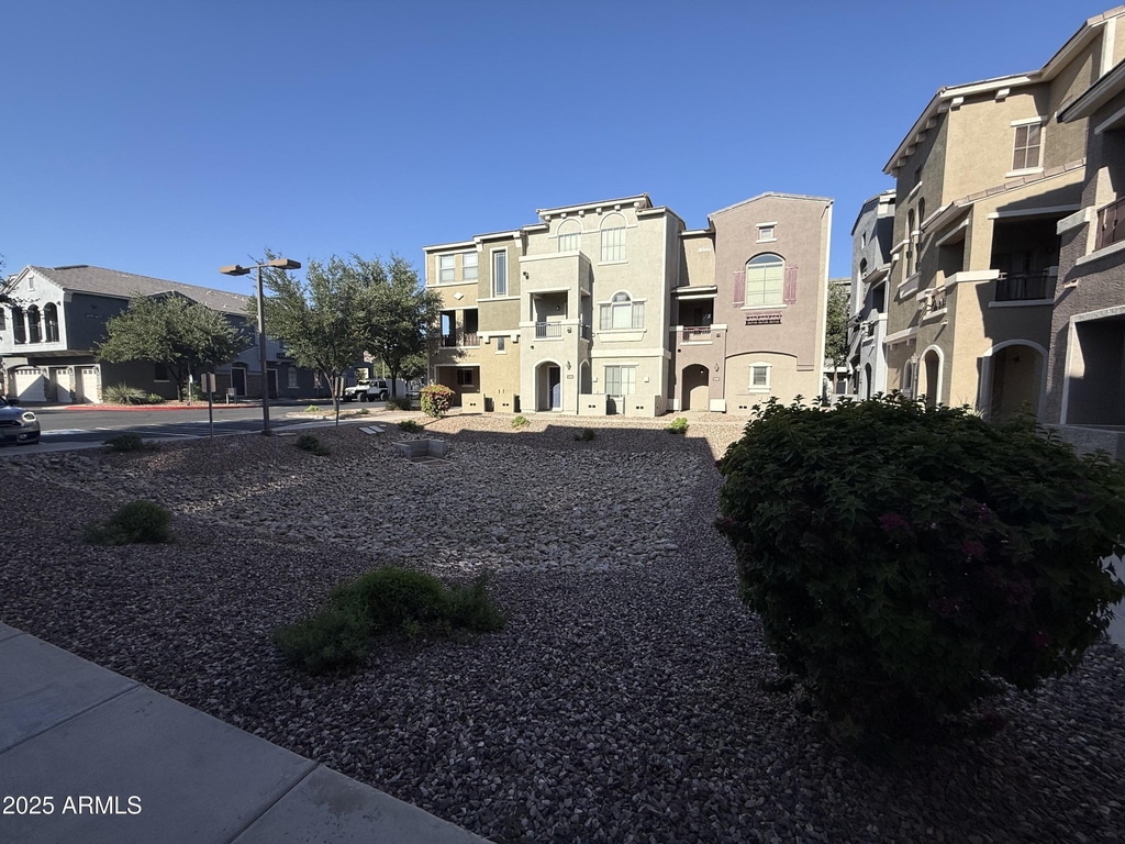 2402 E 5th Street - Photo 16