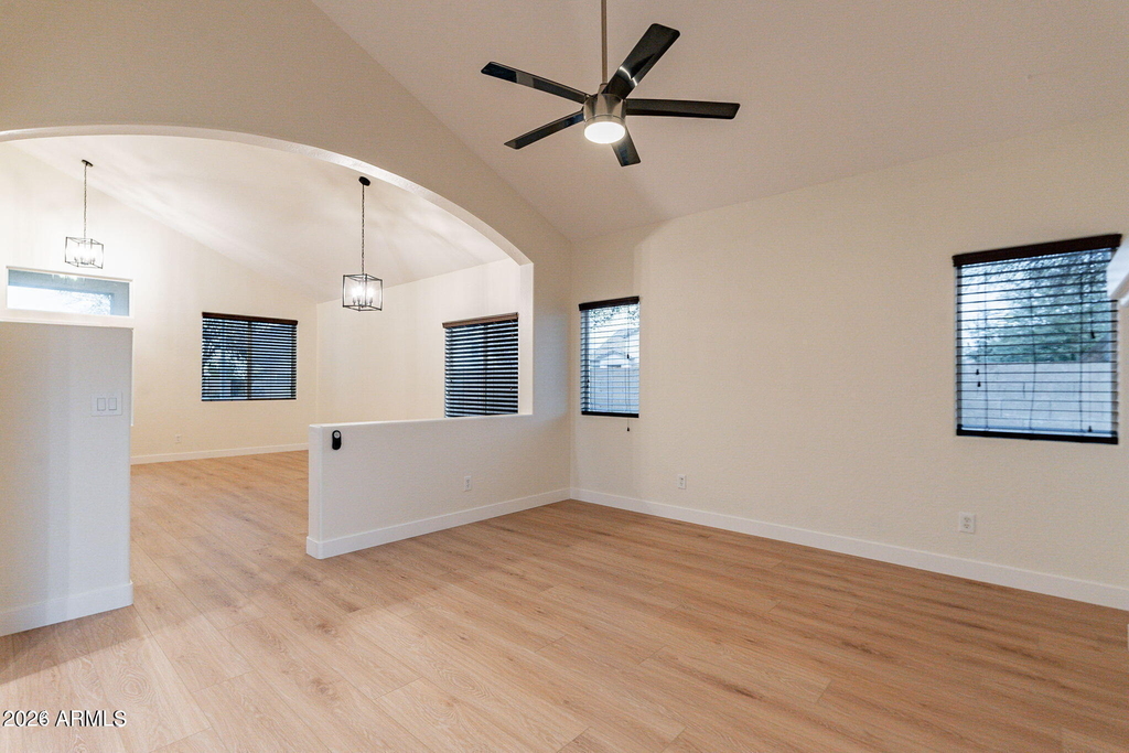 701 W Gibson Avenue - Photo 4