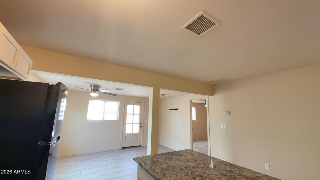 6714 N 54th Avenue - Photo 6