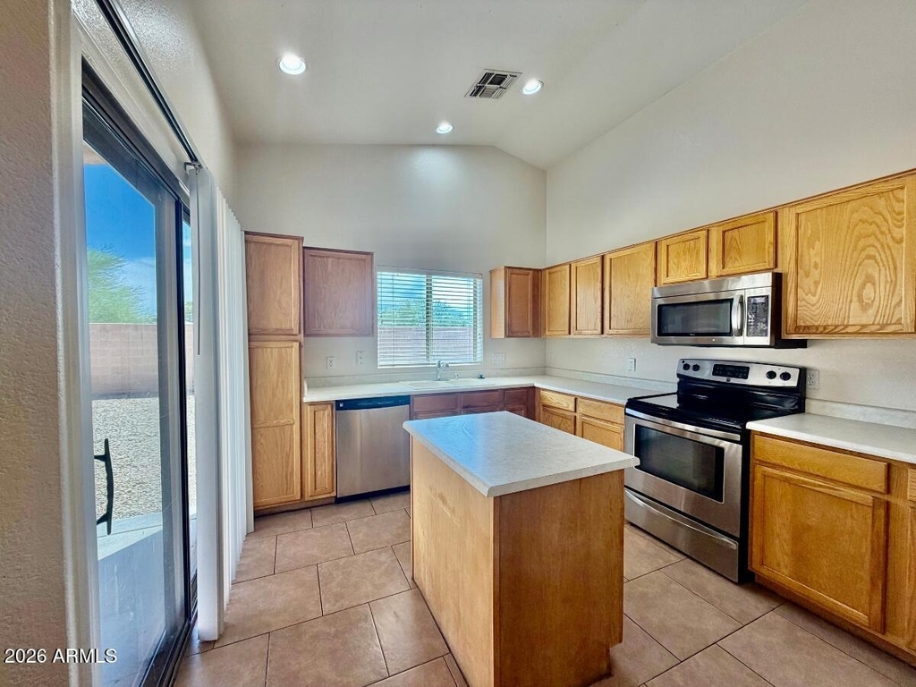 9323 W Harmony Lane - Photo 2