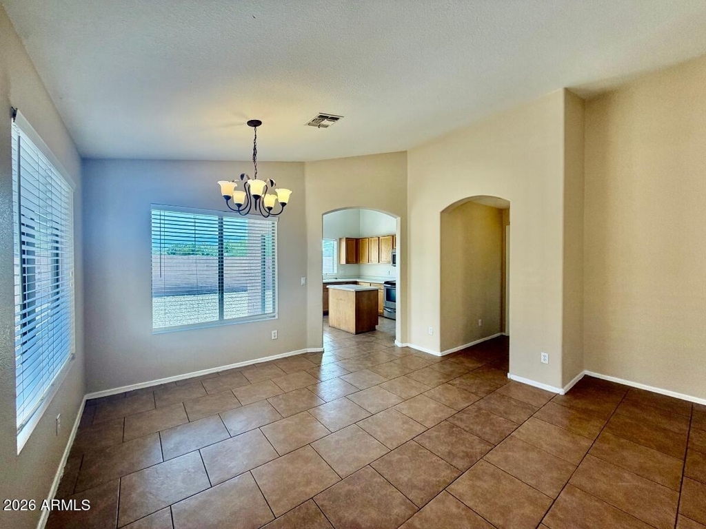 9323 W Harmony Lane - Photo 3