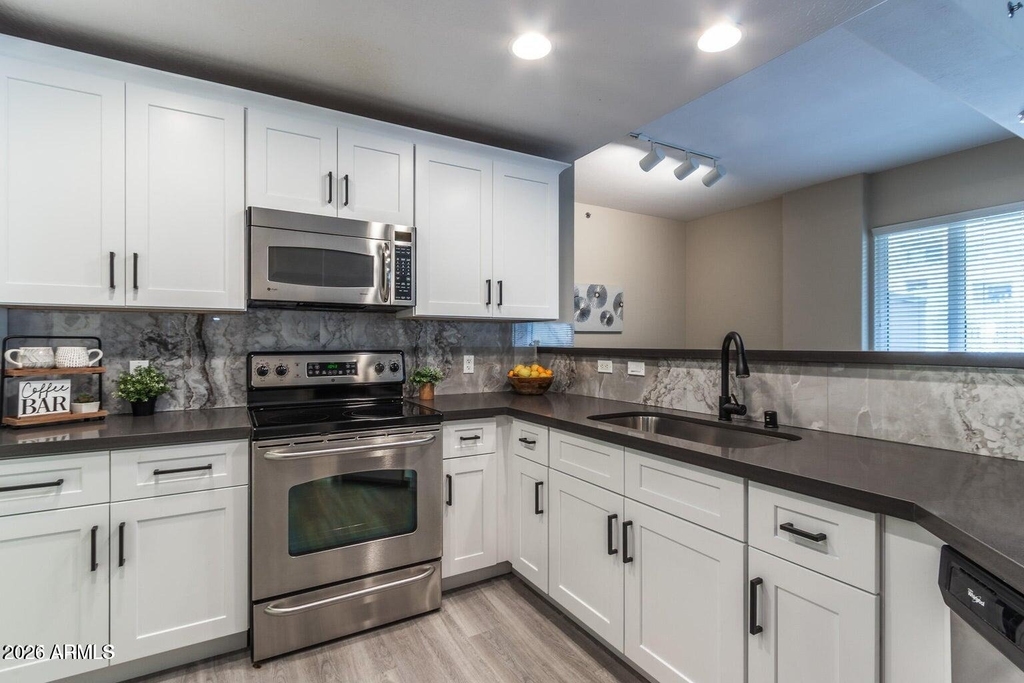 16 W Encanto Boulevard - Photo 1