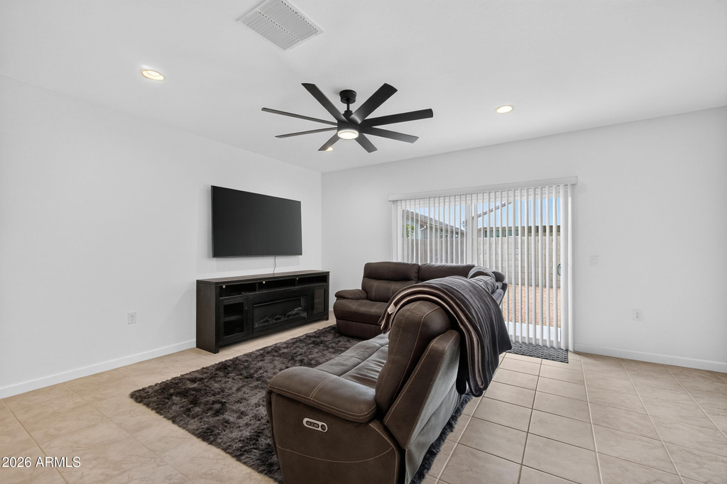 1823 W Sombra Avenue - Photo 6